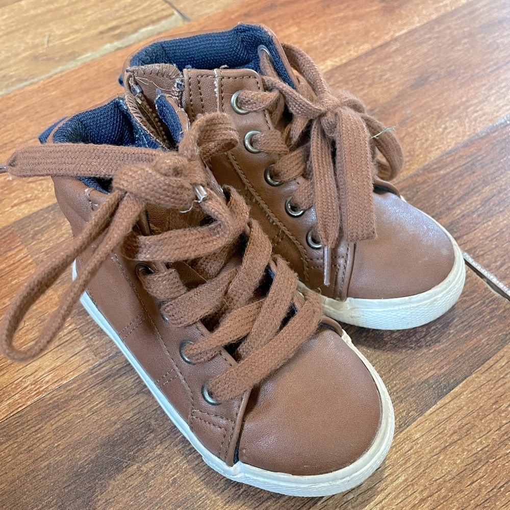 Cat & Jack boots